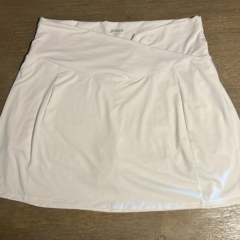 Prince Tennis Skort Womens XL White Fashion Wrap Skirt Shorts Ball Pocket